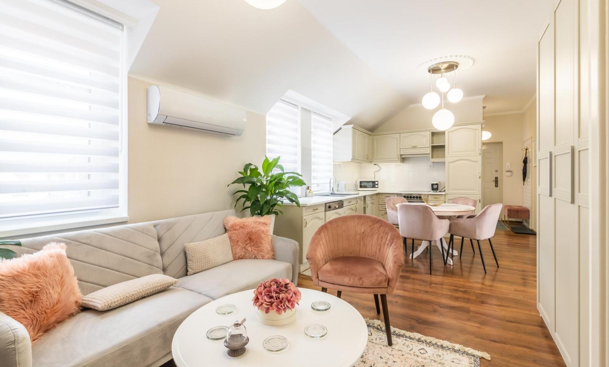 Monarchia Apartman Pearl Mosonmagyaróvár المظهر الخارجي الصورة