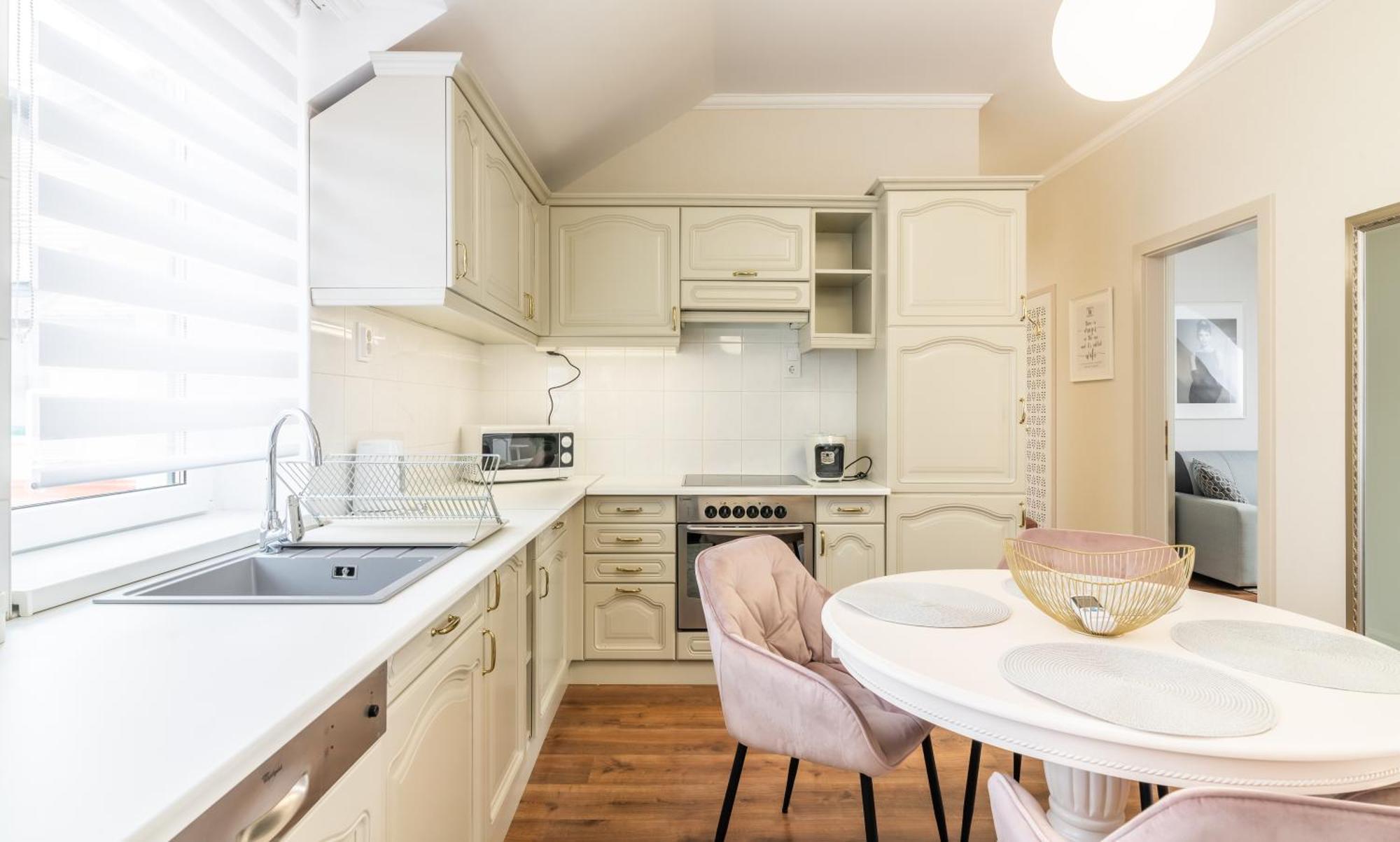 Monarchia Apartman Pearl Mosonmagyaróvár المظهر الخارجي الصورة